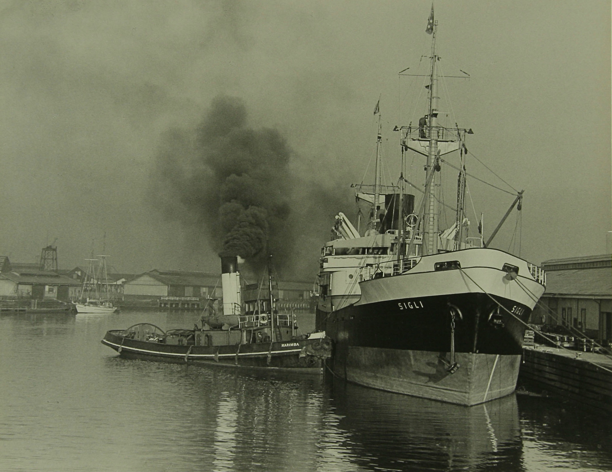 00,334-Harry-Cleveland,-nt-ship-tug-boat.jpg