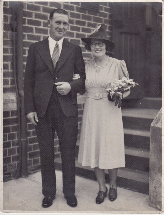 GEORGE-AND-MAY-SEYMOUR-1940.JPEG
