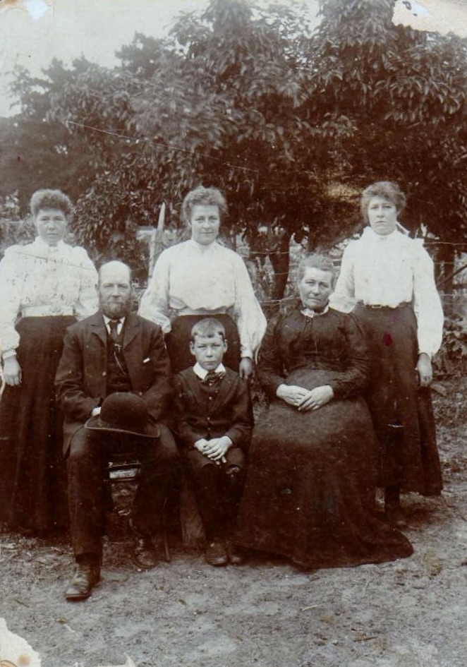 LILIAN-ROSE-GREENHAM-002.JPEG