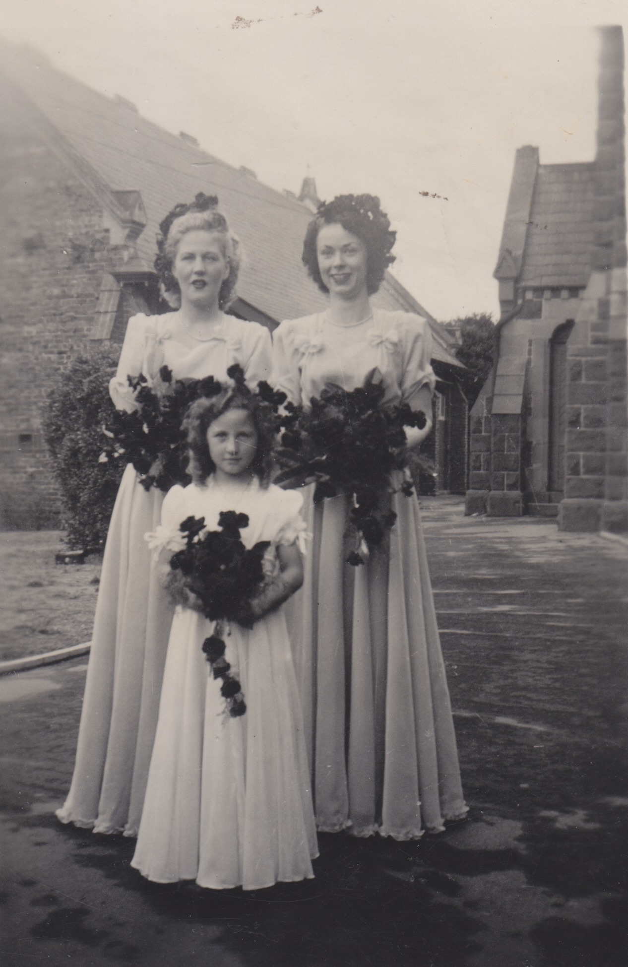 LYNETTE-FLOWERGIRL.JPEG